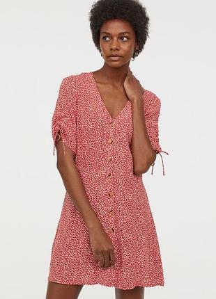 Сукня жіноча коротка літня h&m m червона в квіти