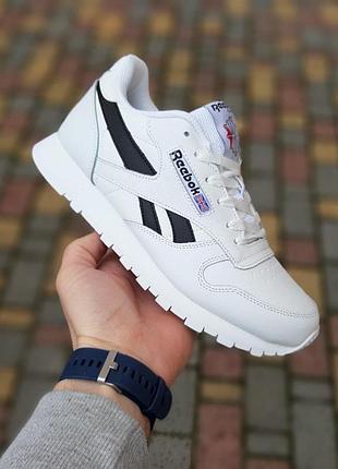 Чоловічі шкіряні кросівки reebok classic leather білі з чорним модні шкіряні кроси рібок класік для хлопця 45(28см)