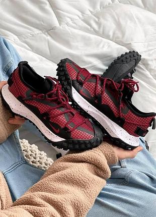 Мужские красные кроссовки nike acg mountain low red х маунтейн флай 41