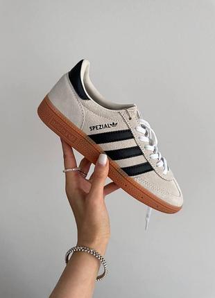 Сірі кросівки унісекс adidas spezial grey black gum х адідас 38