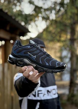 Чоловічі чорні кросівки nike air max tn plus black blue ейр макс тн 41