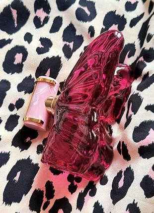Carolina herrera la bomba 🌸