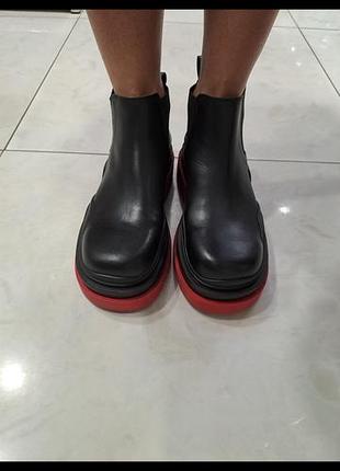 Ботильйони balenciaga