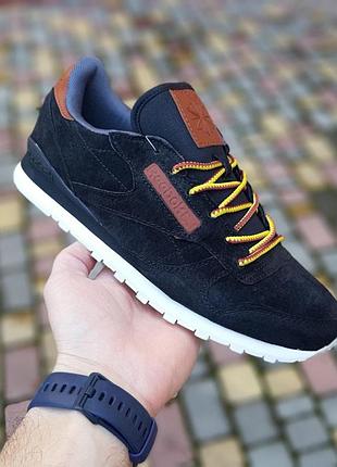 Чоловічі замшеві кросівки reebok classic чорні на білій підошві замшеві кроси рібок класік для хлопця 42