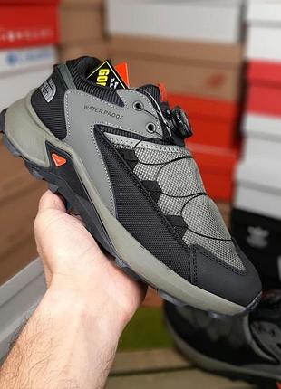 Теплые зимние кроссовки the north face boa gore-tex хаки с черным термо кроссовки тнф шнуровка боа на гортекс 42(26.5см)
