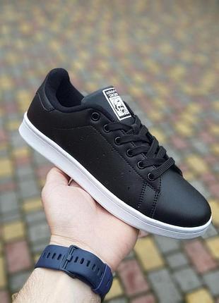 Жіночі кросівки adidas чорні на білій білі з чорним модні кросівки адідас стен сміт для дівчини 38