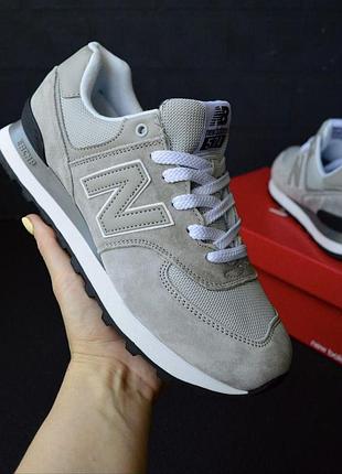 Чоловічі літні кросівки new balance 574 сірі з чорною вставкою на п'ятці замшеві кросівки нюбеленс 574 45(28,5см)