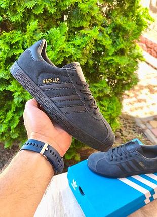 Чоловічі кросівки adidas gazelle темно сірі модні кросівки адідас газель чудової якості