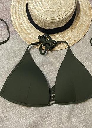 Calzedonia крутой верх от купальника на завязках качественного бренда