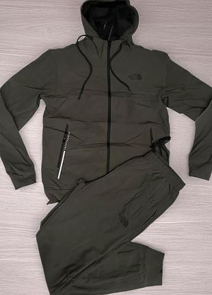 Спортивный костюм the north face