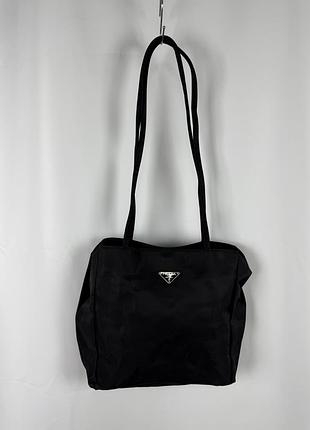 Нейлоновая сумка prada