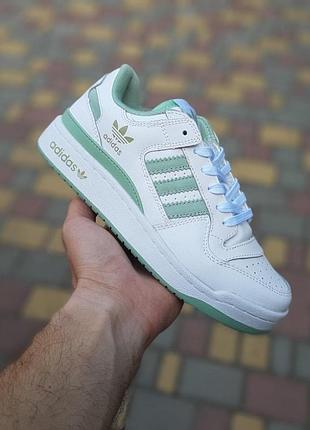 Жіночі літні шкіряні кросівки adidas forum low білі з бірюзою кросівки адідас форум лов для дівчат 38(24см)