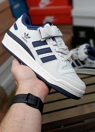 Чоловічі шкіряні білі із синім кросівками adidas forum low на весну літо осінь | кросівки адідас форум білі 42 (26.5 см)