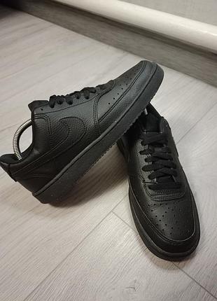 Кроссовки nike 4
