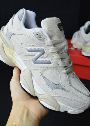 Женские зимние замшевые кроссовки new balance 9060 бежевые с серым теплым матервантом 9060 на меху 40(25.5см)