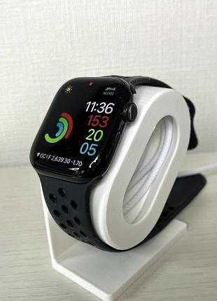 Стильна настільна підставка (стенд) для apple watch із кабель-менеджментом