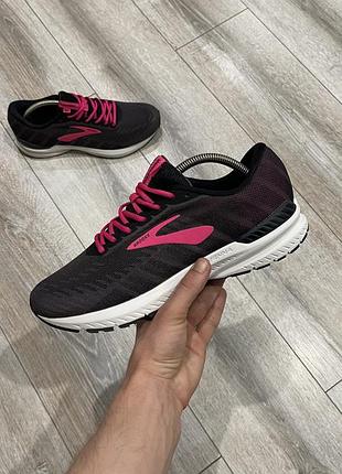 Жіночі кросівки brooks ravenna 10 41 р.