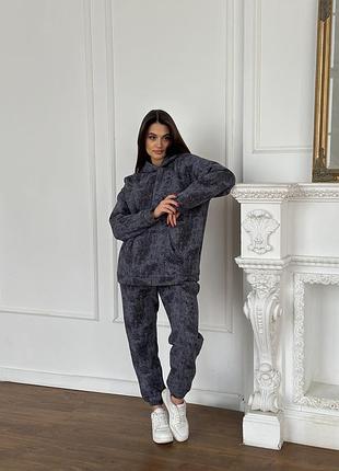 Теплый костюм женский мраморный принт на флисе графитовый xxl/xxxl