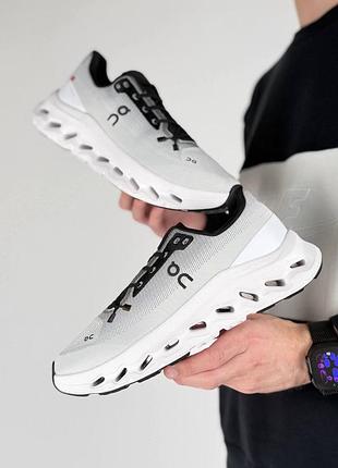 Чоловічі кросівки on running cloudtilt light grey black