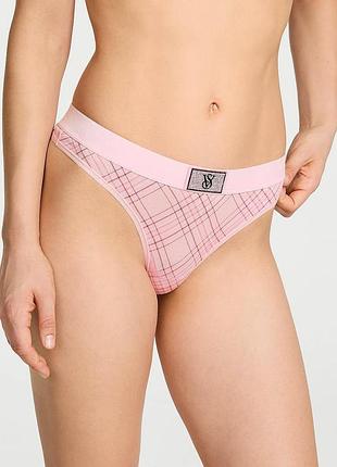 Жіночі трусики victoria's secret (297889523874) logo cotton shine patch velvet thong panty l рожеві