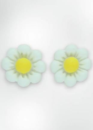 Чарівні дитячі сережки кліпси для дівчаток liresmina jewelry "ромашка" у біло-жовтому кольорі 1.3 см