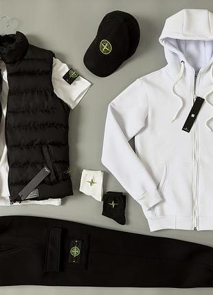 Набор stone island зима: жилет-зип худи-штаны-футболка-кепка-2 пары носков в подарок