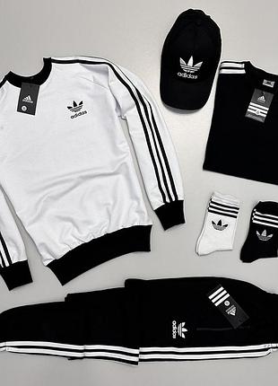 Набор adidas: свитшот-штаны-футболка-кепка-2пары носков