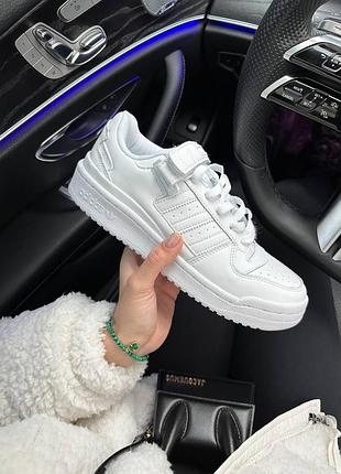 Жіночі кросівки adidas forum low для жінок адіки зручні кроси для спорту