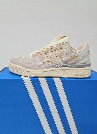Білі жіночі адідас форум шкіряні кросівки adidas forum 84 low адіки