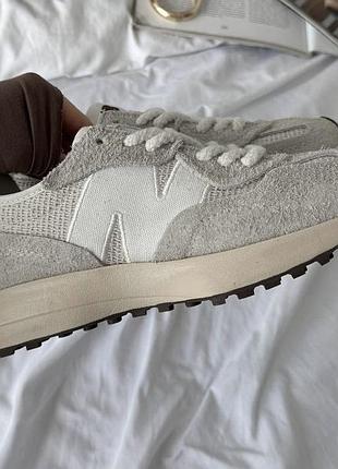 Кросівки new balance 327 брендовий стиль з ціною на 40% нижче. дефекти на фото.39й.