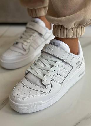 Кросівки adidas forum low білі шкіряні адідас форум для жінок модні повсякденні кеди 37