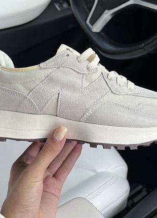Кроссовки с дефектами!!! new balance 327 cream premium 40й.