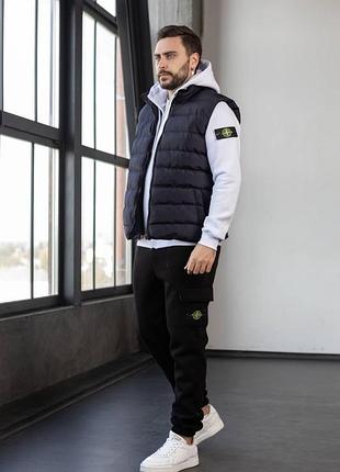 Набор зимний тройка stone island: жилет-зип худи-штаны-2 пары носков в подарок белый, xl