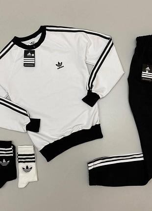 Бело-чорный костюм adidas xl