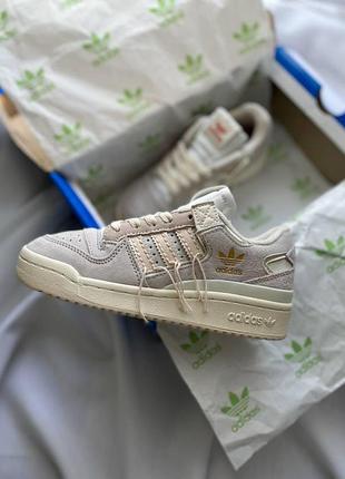 Сірі замшеві кросівки adidas forum 84 low жіночі адідас форум адіки