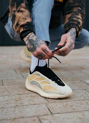 Кроссовки adidas yeezy boost 700 изики белые удобные легкие для мужчин