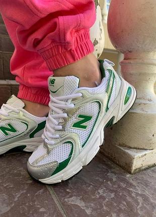 Кроссовки new balance 530 бело-серые с сеткой для женщин стильные ньюбики 38