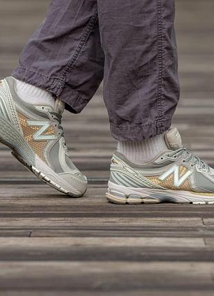 Чоловічі кросівки new balance 860 бежеві, надійність та комфорт на кожен день