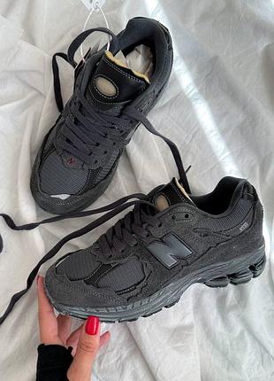Женские кроссовки new balance 2002r черные замшевые для женщин стильные 37