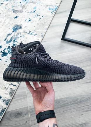 Жіночі кросівки adidas yeezy 350 стильні зручні адіки для жінок ізвіки