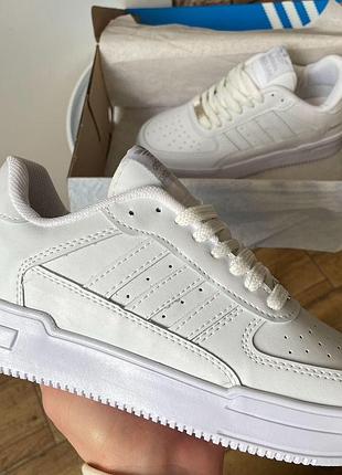 Жіночі кросівки adidas dass-ler для жінок адіки даслер стильні білі зручні кеди шкіра повсякденні