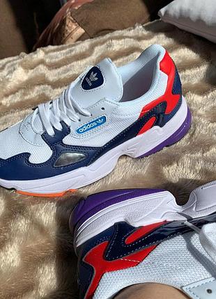 Женские кроссовки adidas falcon для женщин стильные удобные повседневные адики 38