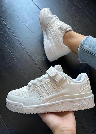 Кросівки adidas forum low білі для жінок шкіряні адідас форум адіки повсякденні модні