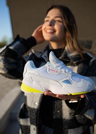 Жіночі кросівки adidas falcon для жінок стильні зручні кроси повсякденні адіки