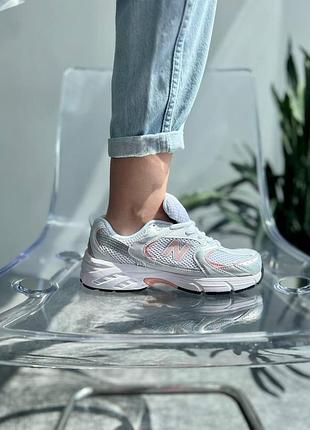 Жіночі кросівки new balance 530 біло-сірі з сіткою стильні повсякденні для жінок