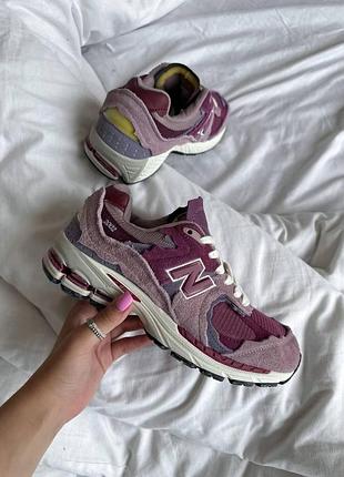 Кроссовки new balance 2002r розовые для женщин замшевые стильные повседневные 38