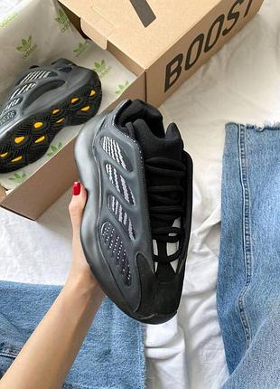 Кроси adidas yeezy boost 700 v3 чорні для жінок легкі тканинні ізіки адідас
