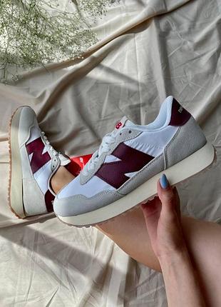 Кроссовки new balance 237 бело-бордовые, модная и комфортная обувь для женщин