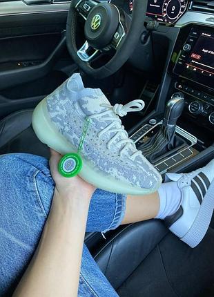 Женские кроссовки adidas yeezy 380 для женщин стильные удобные кроссы адидас йизи 39