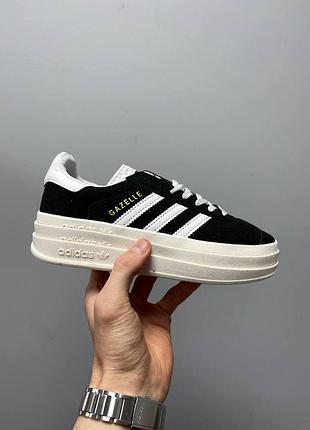 Жіночі кросівки adidas gazelle bold platform замшеві демісезонні адідас газелі